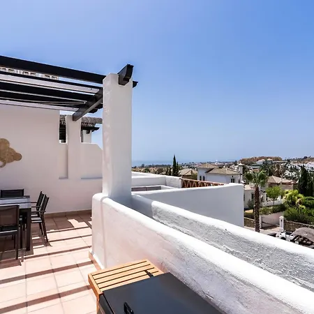 Penthouse In Met Zeezicht, Jacuzzi & Zwembad Apartamento *