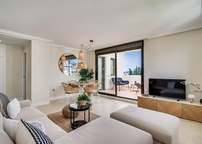 Penthouse In Met Zeezicht, Jacuzzi & Zwembad Lägenhet *