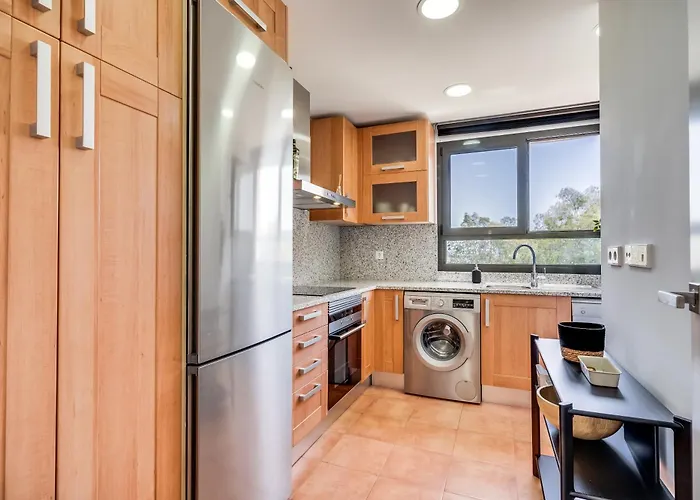 Penthouse In Met Zeezicht, Jacuzzi&zwembad * Estepona